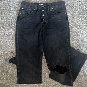 BLACK LEVI STRAIGHT JEANS